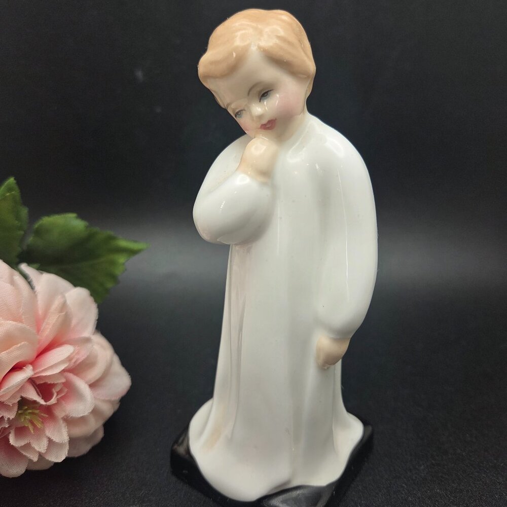 Vintage Royal Doulton "Darling" Bone China Figurine #HN1985 Mid Century
